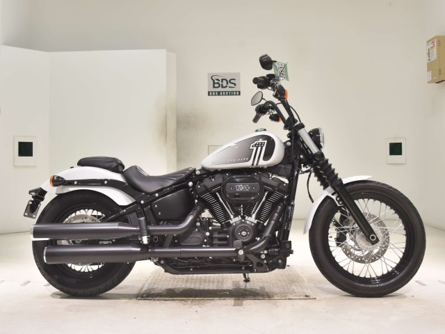 HD STREETBOB FXBB1868
