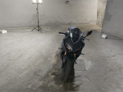 Honda CBR650R — фото 3