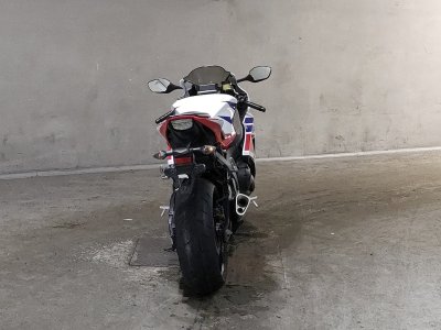 Honda CBR1000RR — фото 4