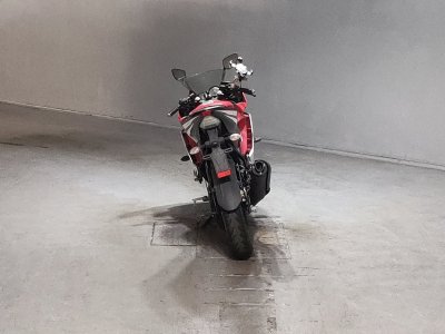 Yamaha YZF-R15 — фото 4