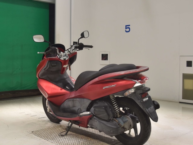 Honda PCX125 — фото 6