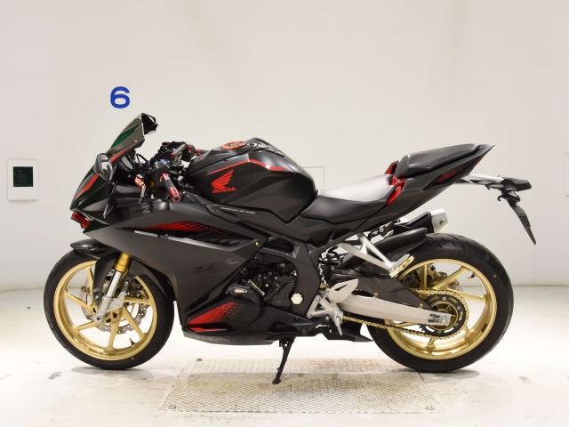Honda CBR250RRA — фото 2