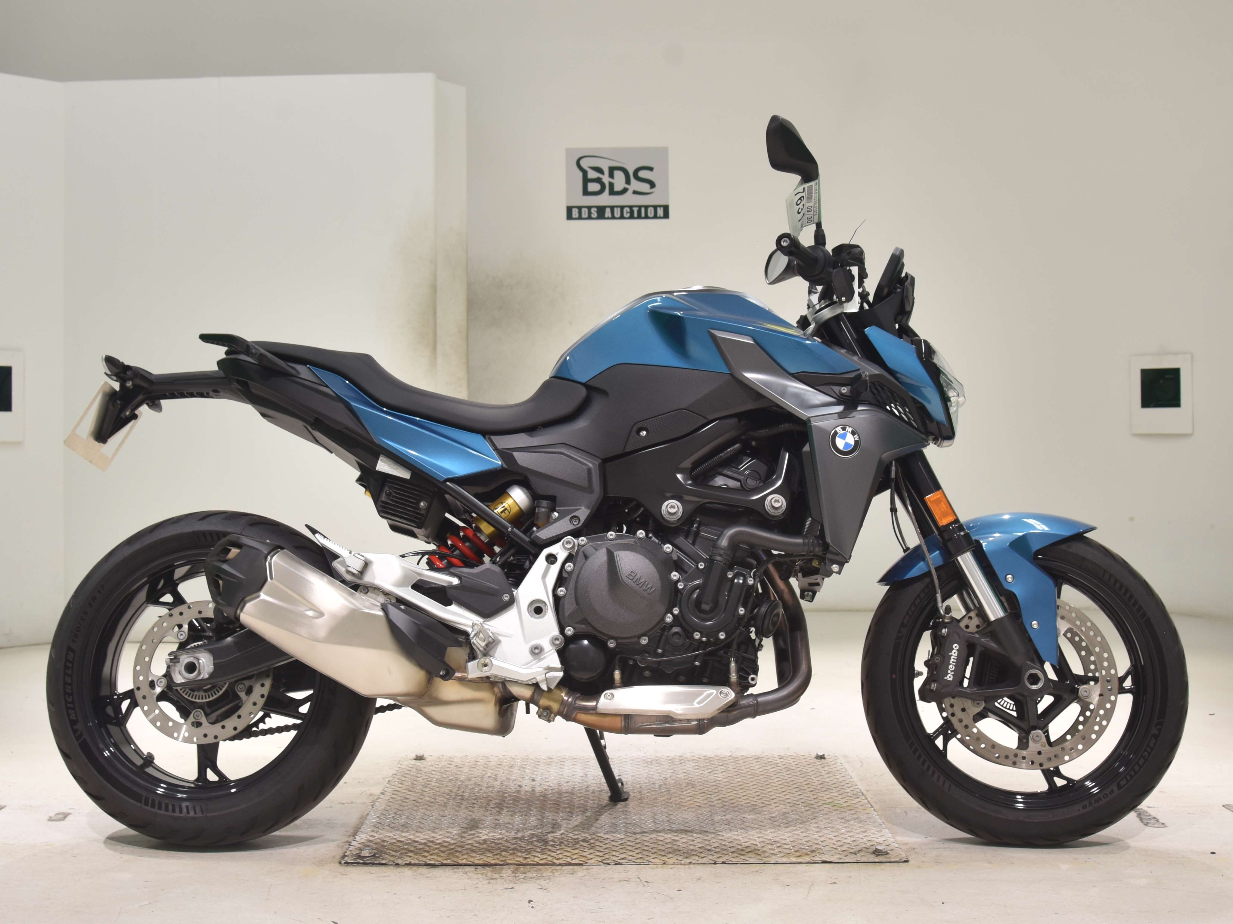 BMW F900R