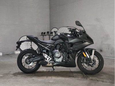 Suzuki GSX-8R