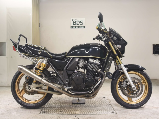 Kawasaki ZRX 400