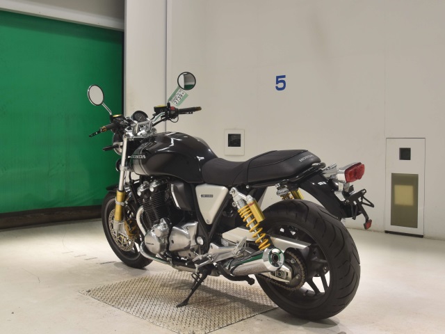 Honda CB1100RS — фото 6