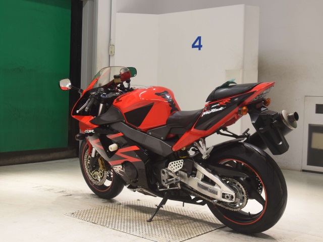 Honda CBR954RR — фото 6