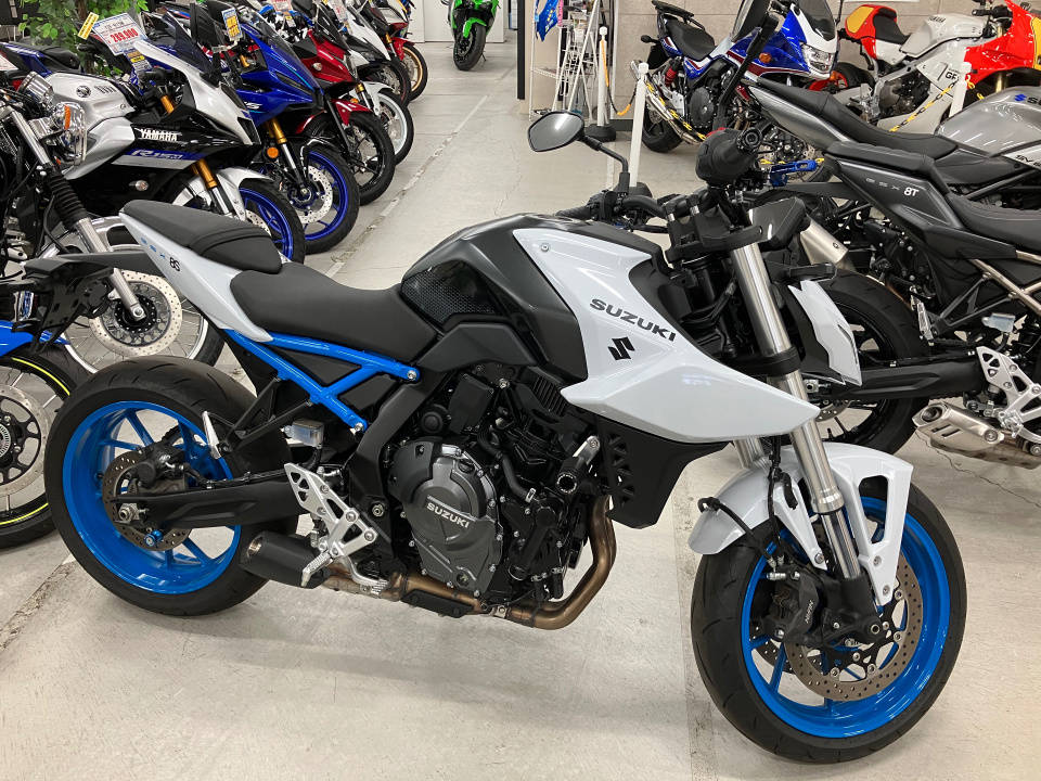 Suzuki GSX-8S