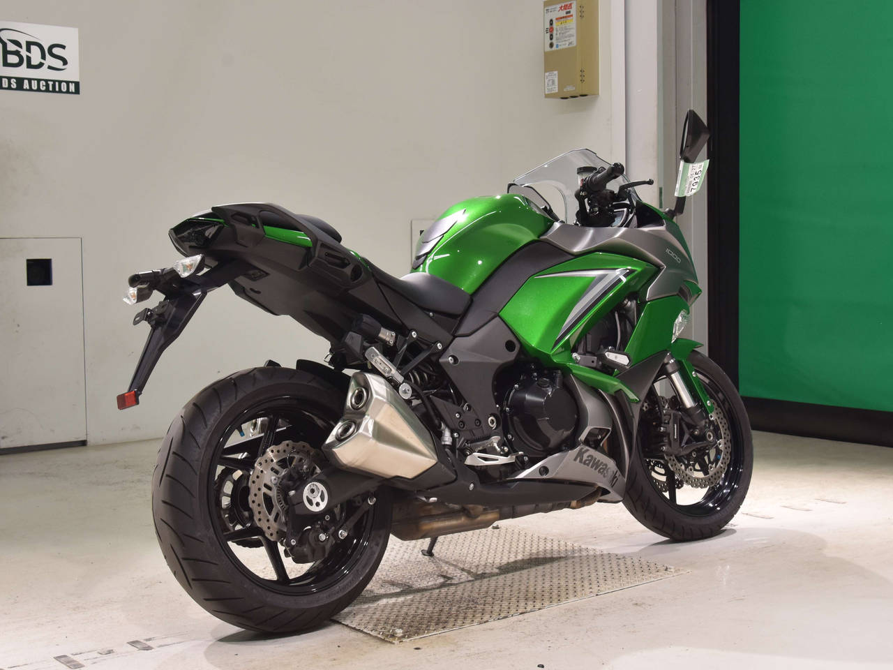 7935] Kawasaki NINJA1000A - ZXT00W-025696