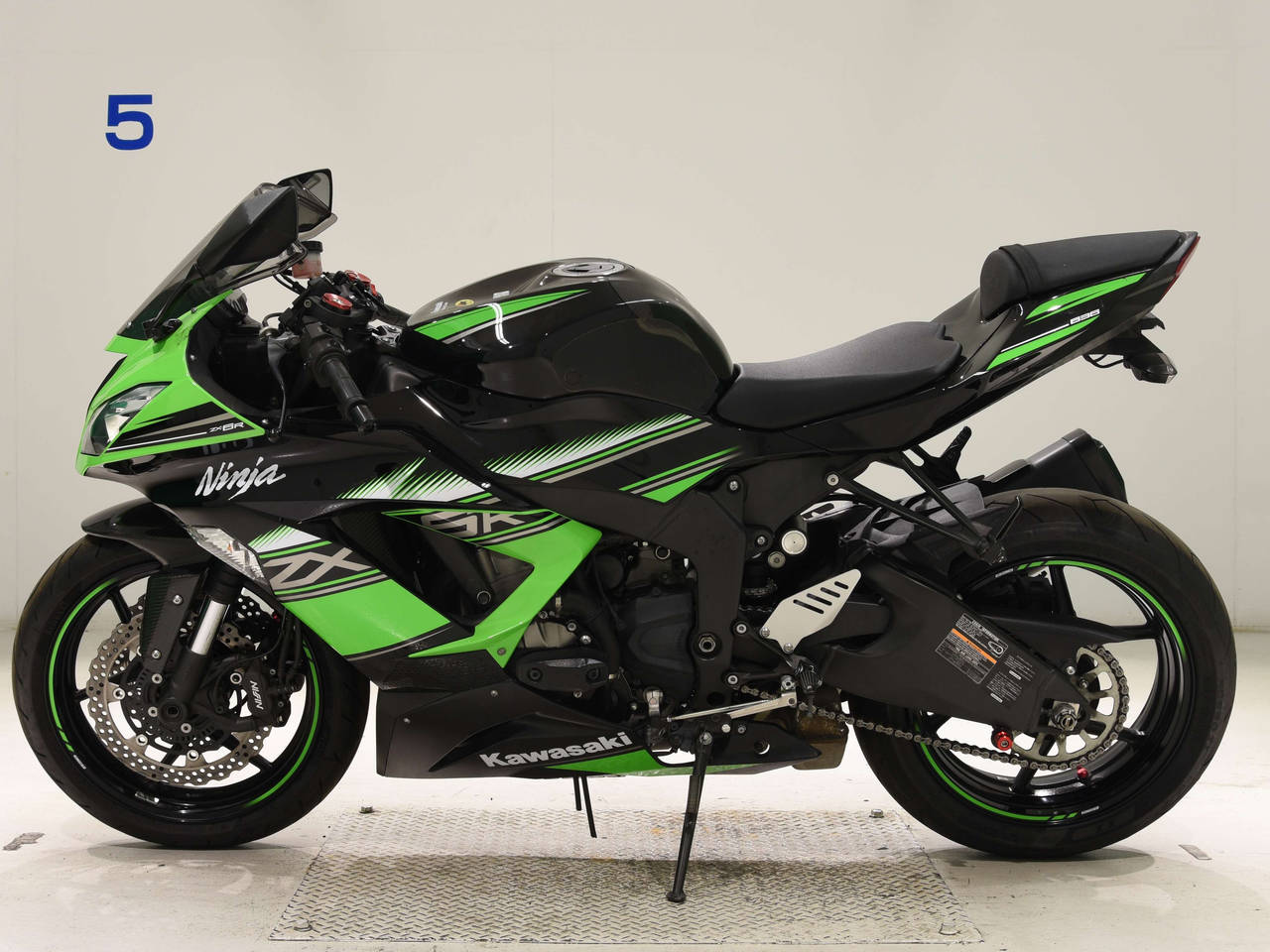 7699] Kawasaki ZX-6RA - JKBZX636EFA020696