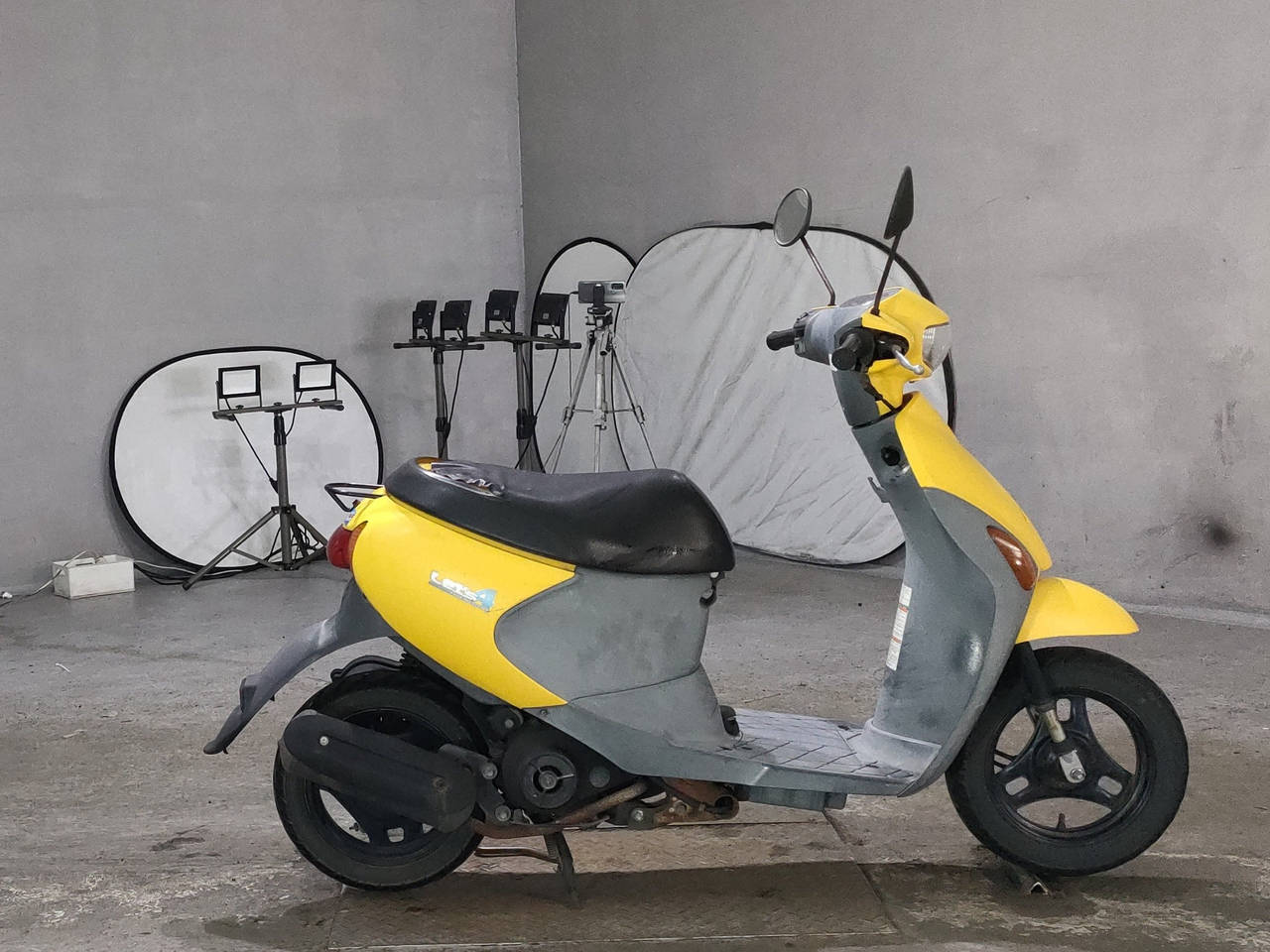 Suzuki LETS4