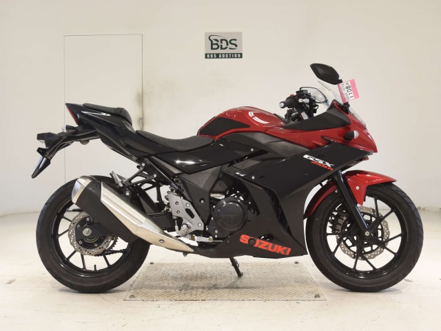 Suzuki GSX250R