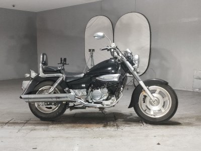 Hyosung GV250