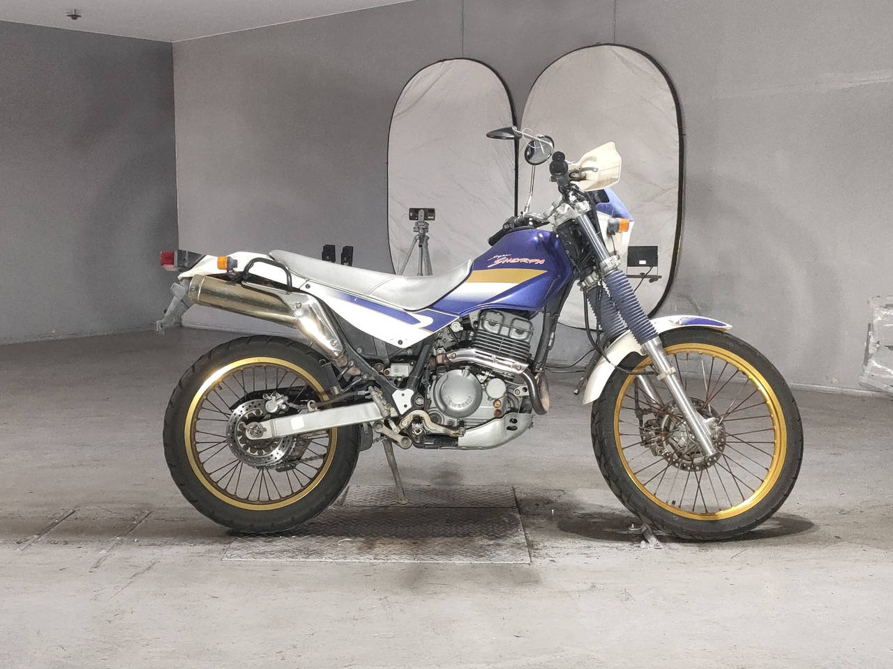 Kawasaki SUPER SHERPA, Foto 1