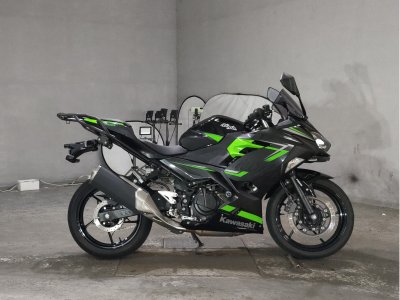 Kawasaki NINJA400