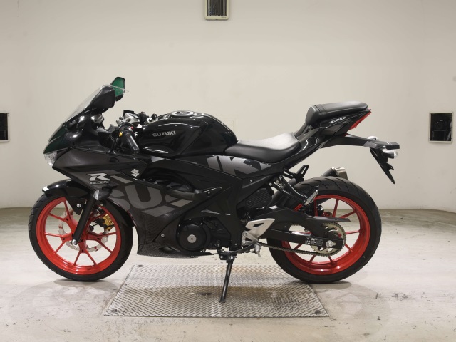 Suzuki GSX-R125 — фото 2