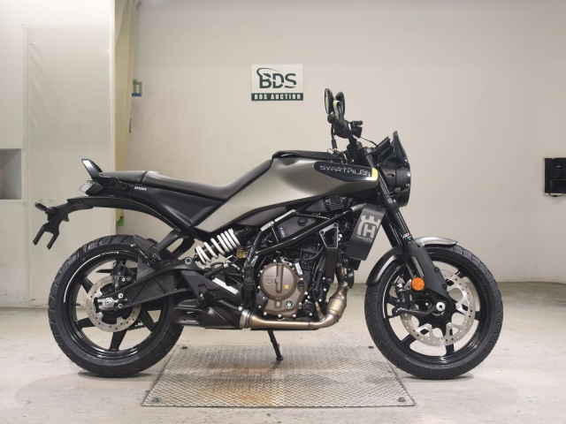 Husqvarna SVARTPILEN 401