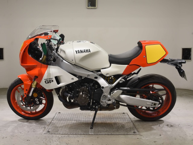 Yamaha XSR900GP — фото 2