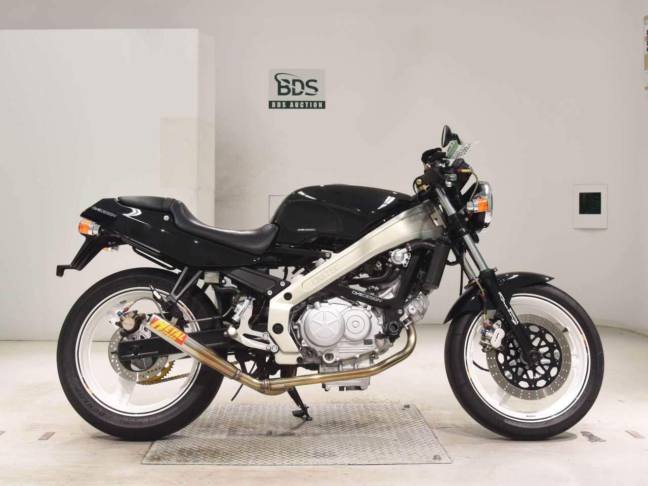5388] Honda VT250 SPADA - MC20-1007084
