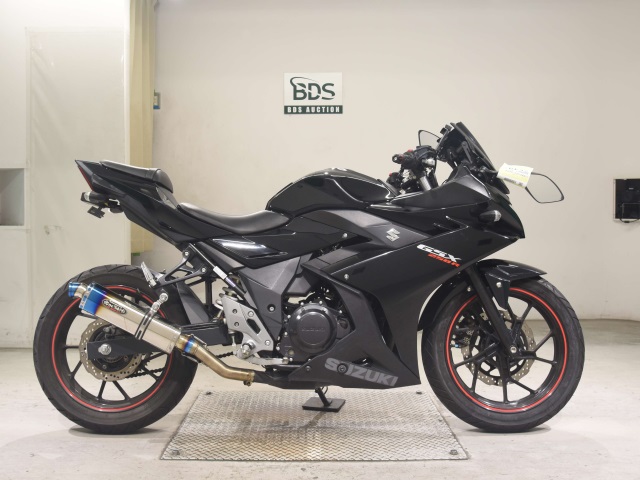 Suzuki GSX250R