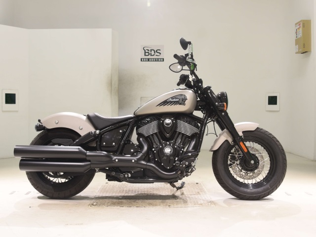 Indian CHIEF BOBBER DARK HORSE