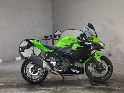 Kawasaki NINJA400