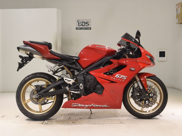 Triumph DAYTONA 675