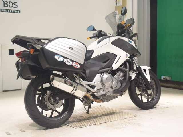 Honda NC700XA — фото 5