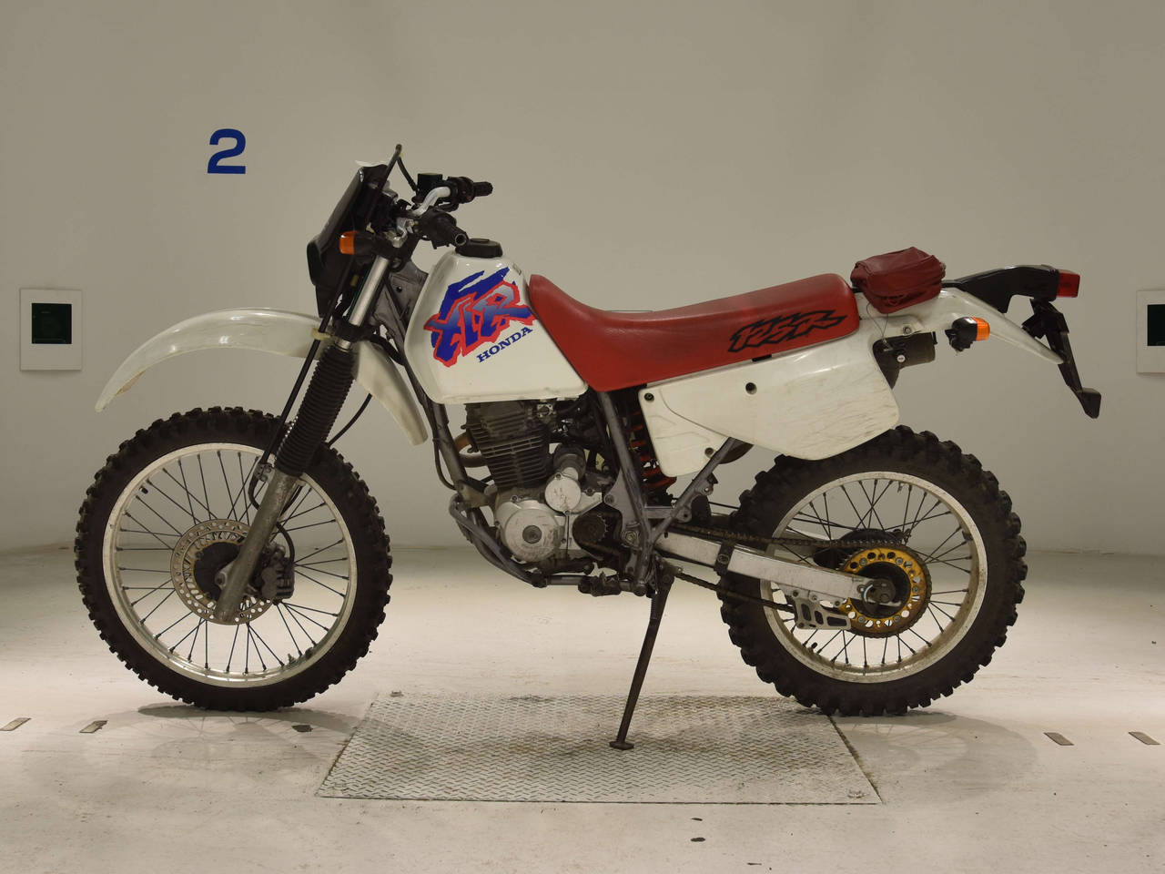 XLR200R XLR125R リアキャリア ライディングスポーツ リアキャリア 