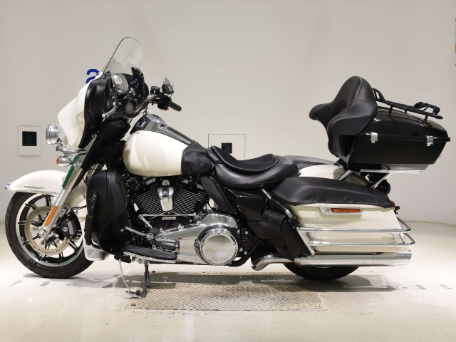 HD ELECTRA GLIDE POLICE FLHTP1750 — фото 2