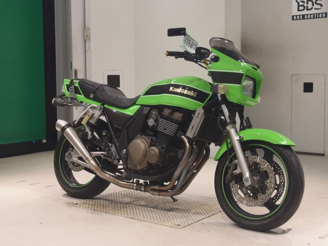 Kawasaki ZRX400 — фото 3