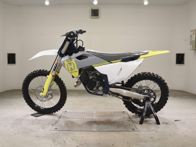 Husqvarna TC125 — фото 2