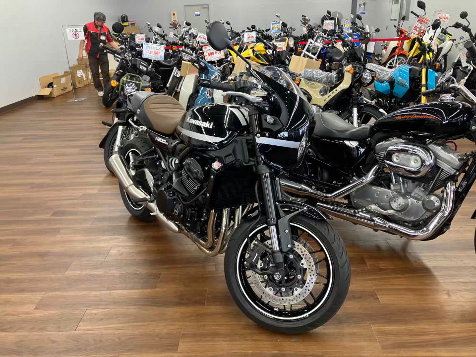 Kawasaki Z900RS CAFE — фото 4