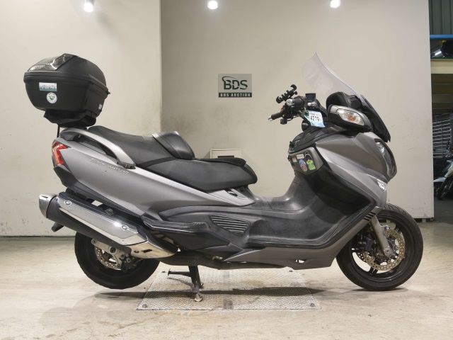 Suzuki SKYWAVE 650LX