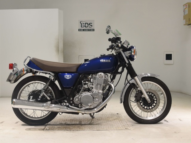 Yamaha SR 400
