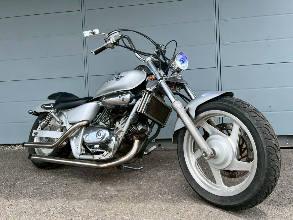 Honda MAGNA250