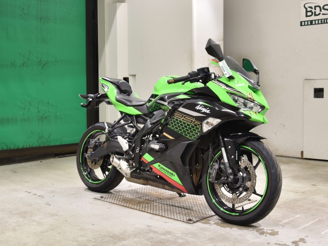 Kawasaki NINJA ZX-25R — фото 3