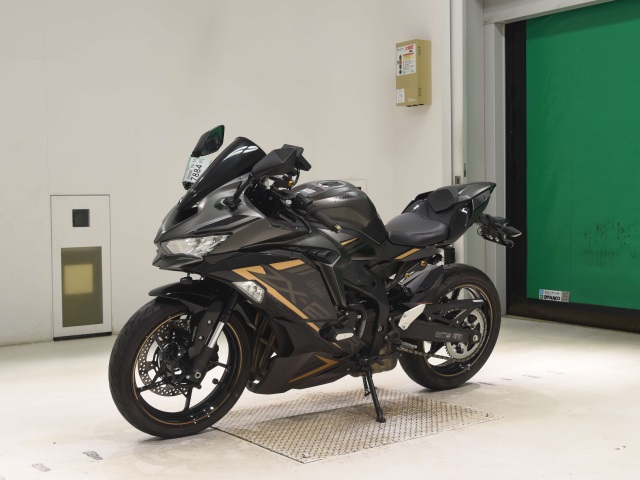 Kawasaki NINJA ZX-25R KRT — фото 4