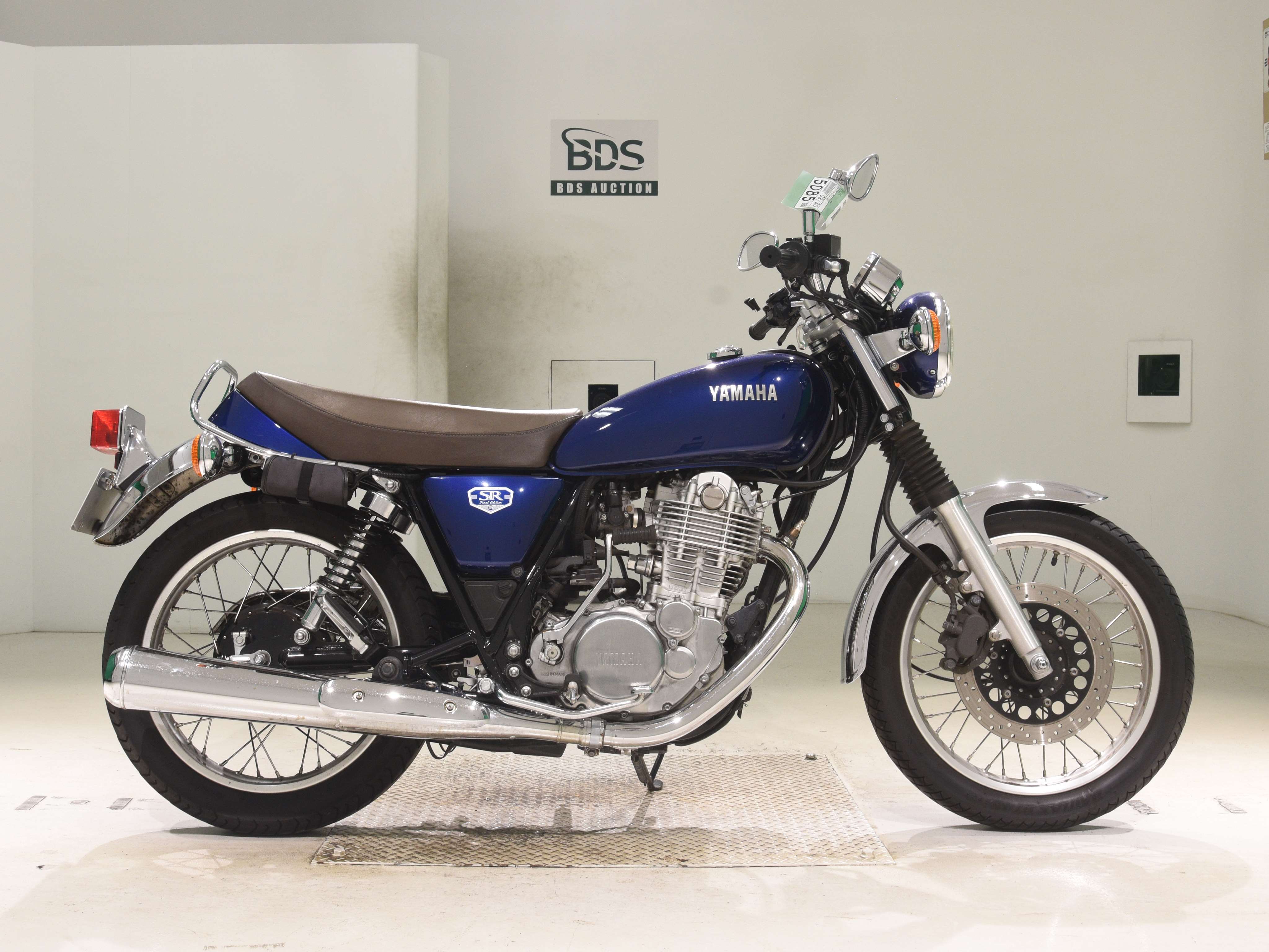 Yamaha SR400