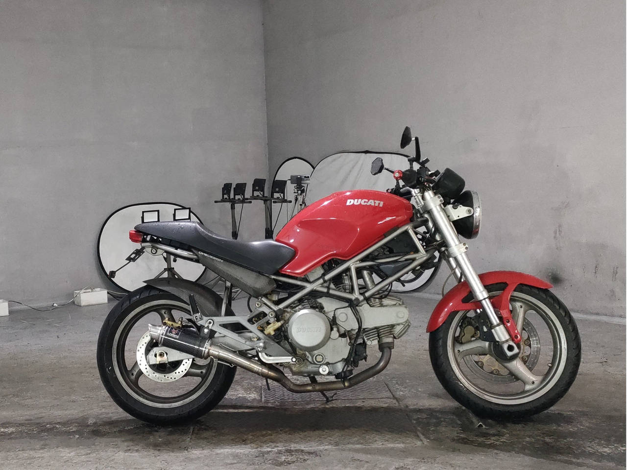 Ducati MONSTER 400