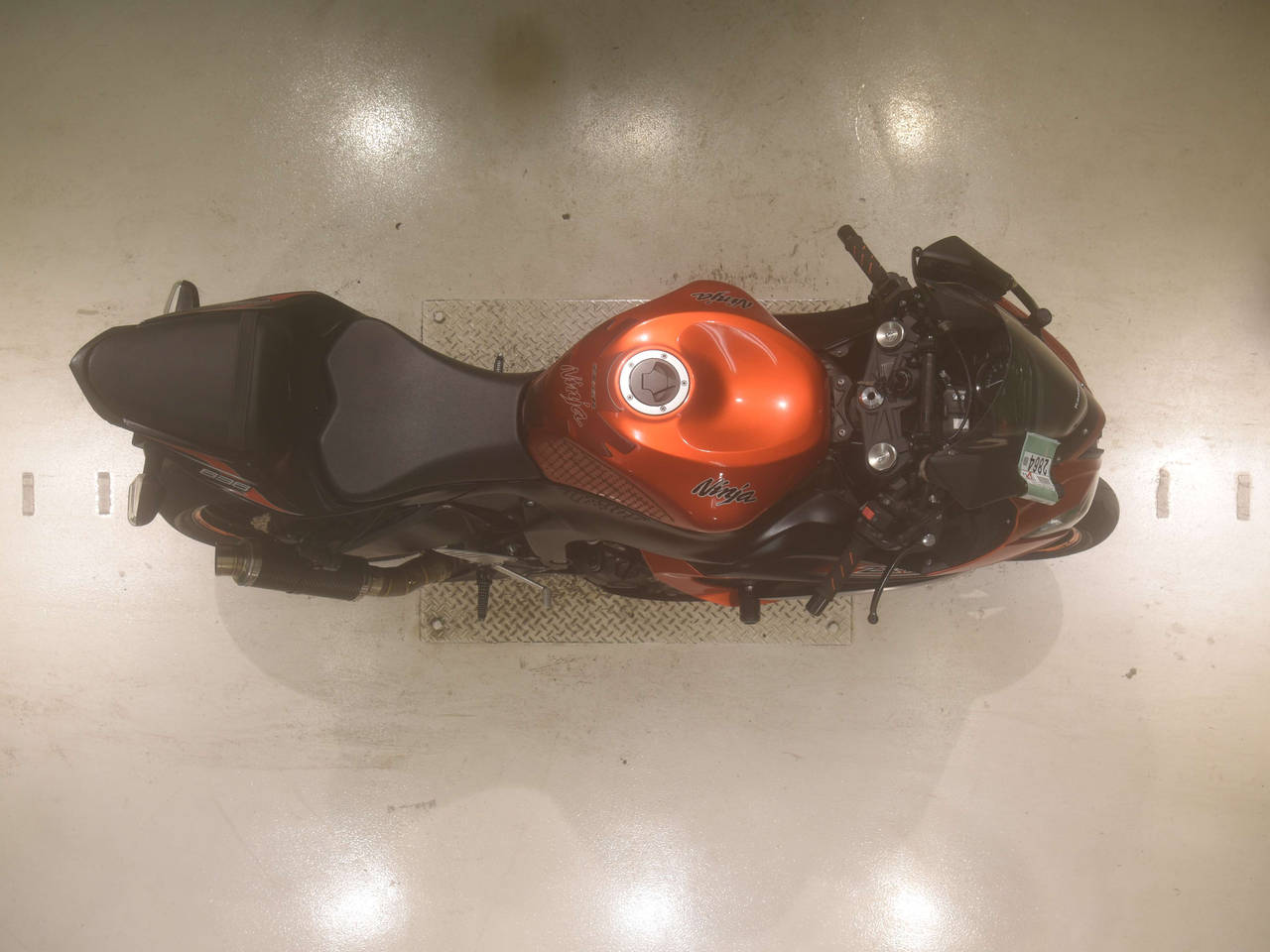 2864] Kawasaki ZX-6R - JKBZX636EFA011323