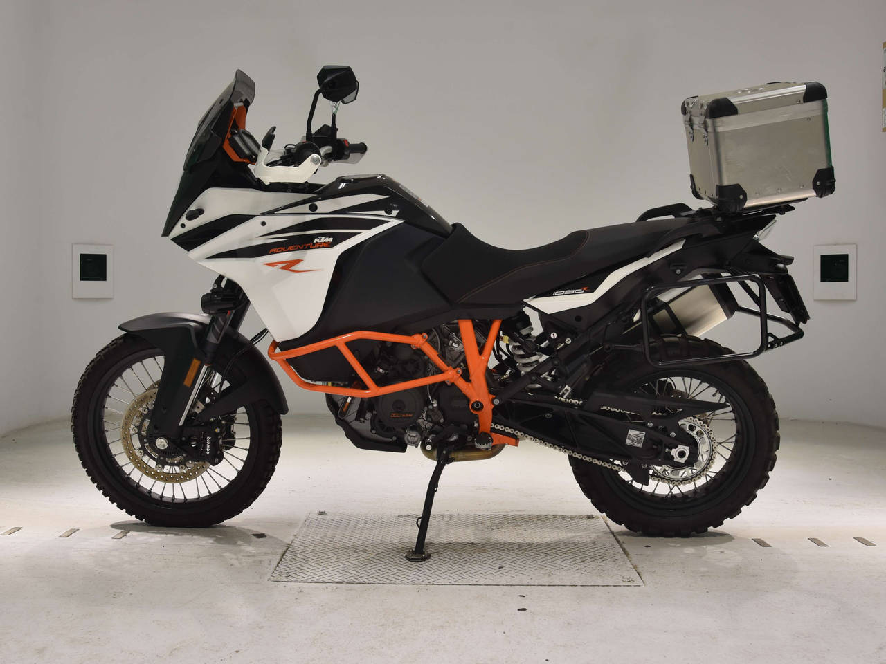 Ktm 1090r adventure online