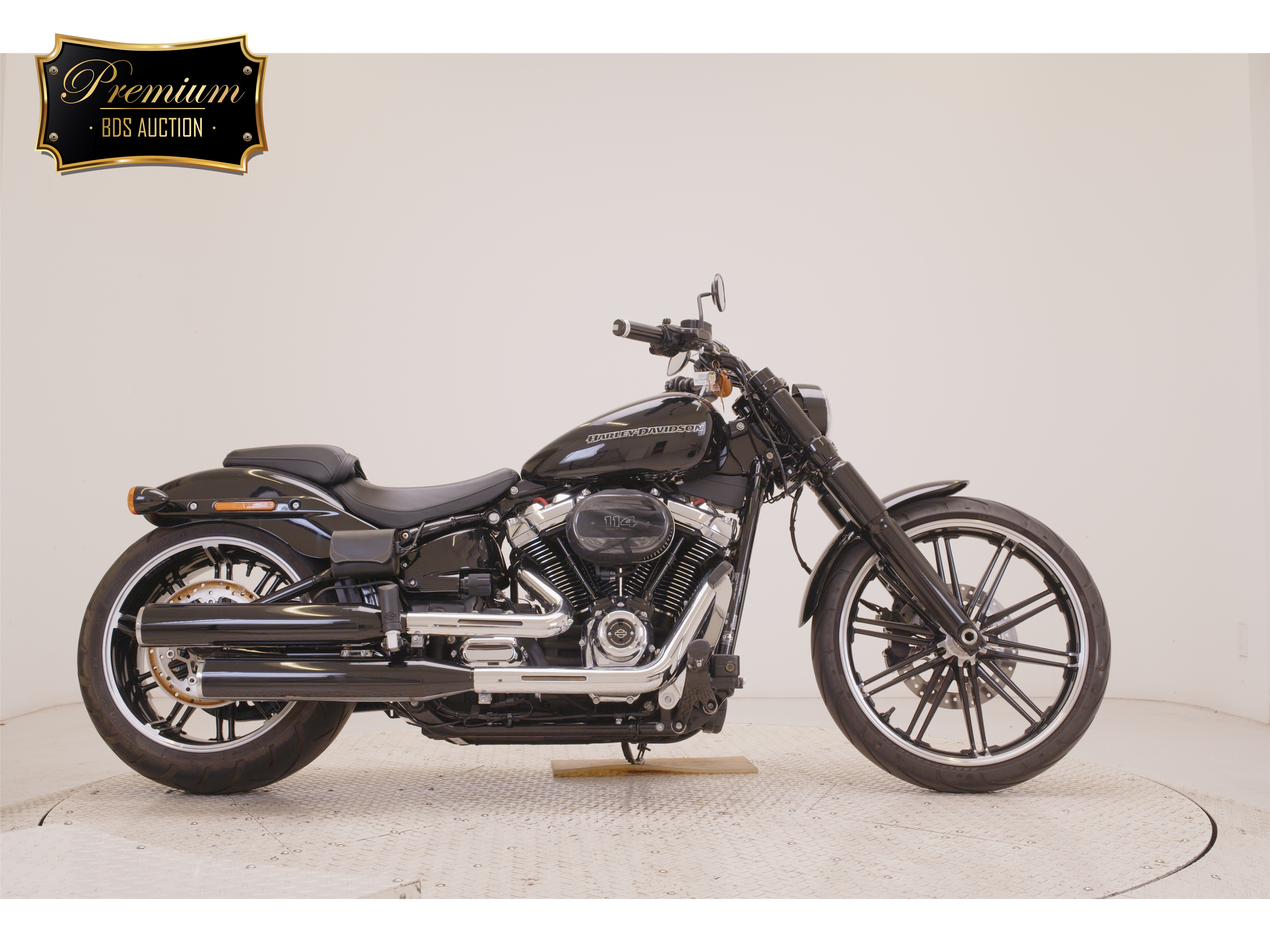 HD BREAKOUT FXBRS1870