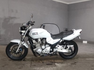 Yamaha XJR1300 — фото 2