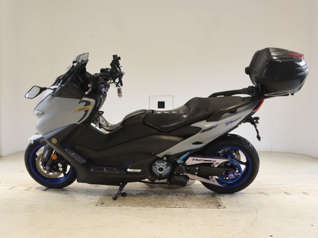 Yamaha T-MAX560 — фото 2