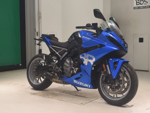 Suzuki GSX-8R — фото 3