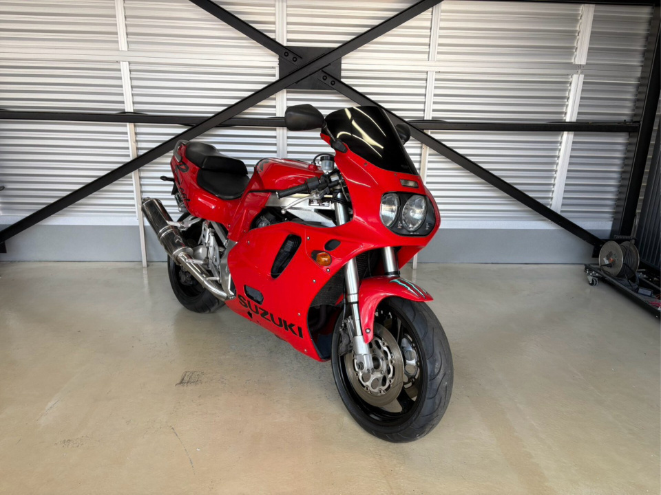 Suzuki GSX-R750 — фото 4