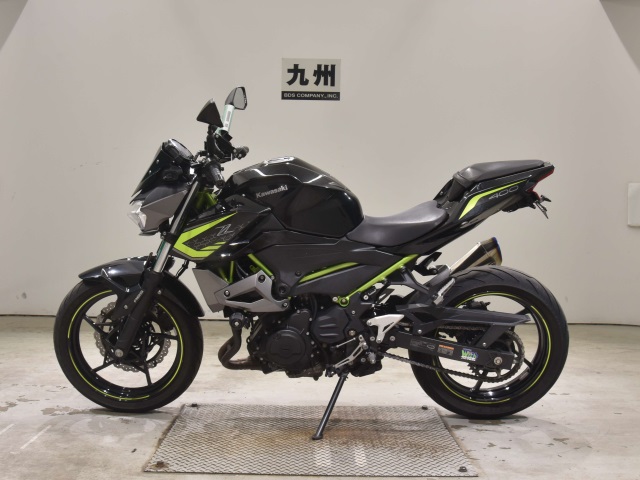 Kawasaki Z400 — фото 2