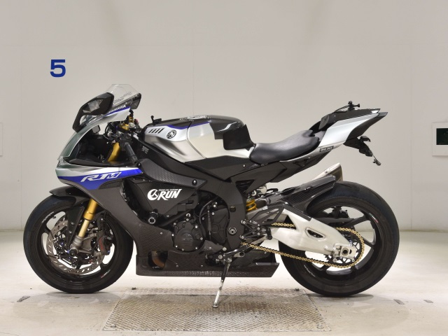 Yamaha YZF-R1M — фото 2
