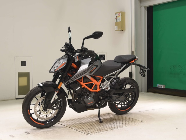 KTM 125 DUKE — фото 4